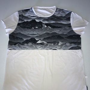 Lululemon Mountain Print Technical T